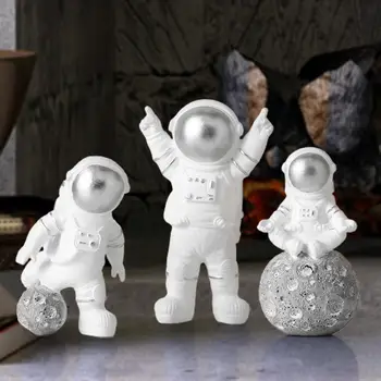 3Pcs Spaceman Figuras de Astronauta Estátua para uma Festa Temática de Mesa Armário